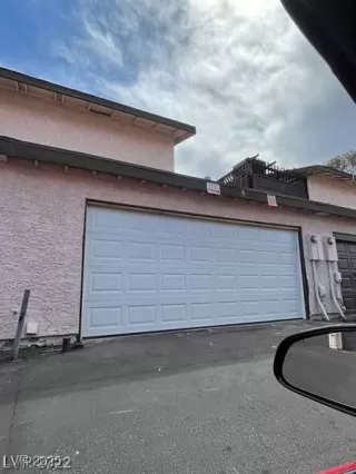 Photo #1: 2715170 Listing 