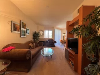 Photo #2: 2715171 Listing 