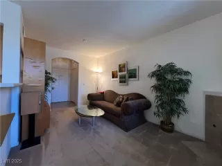 Photo #3: 2715171 Listing 