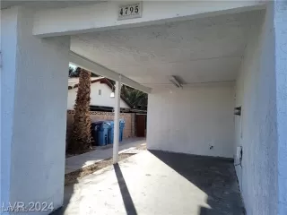 Photo #2: 2715176 Listing