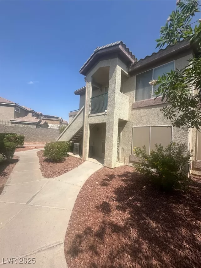 MLS: 2715177 Condo For Sale