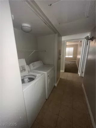 Photo #4: 2715177 Listing