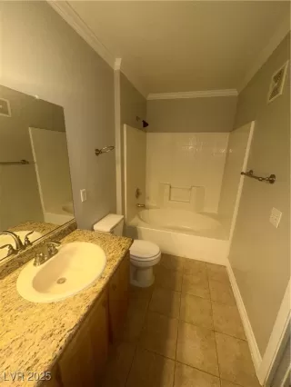 Photo #6: 2715177 Listing