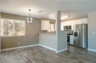 Photo #4: 2715179 Listing