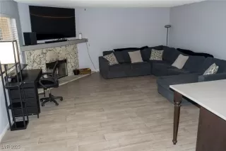 Photo #3: 2715184 Listing 