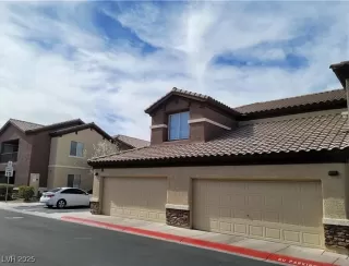 Photo #1: 2715186 Listing 