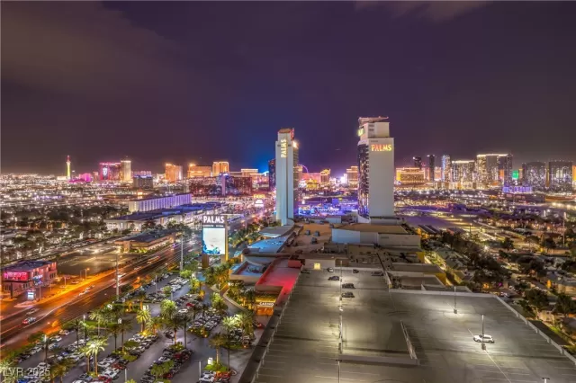 MLS: 2715201 Condo For Sale