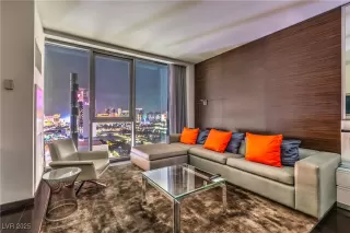 Photo #1: 2715201 Listing