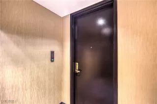 Photo #2: 2715201 Listing