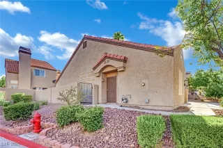 Photo #2: 2715242 Listing 