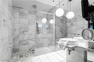 Photo #6: 2715257 Listing 