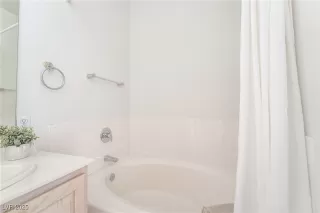 Photo #5: 2715275 Listing 