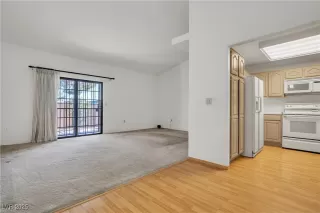 Photo #5: 2715279 Listing 