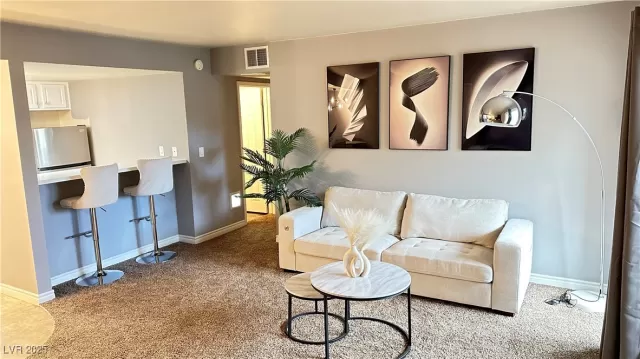 MLS: 2715282 Condo For Sale