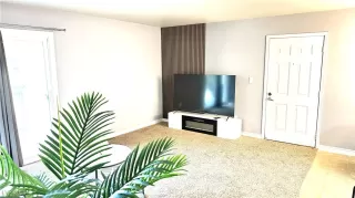 Photo #2: 2715282 Listing 