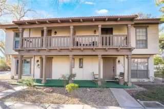 Photo #5: 2715309 Listing