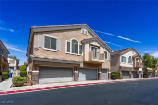 Photo #1: 2715320 Listing 