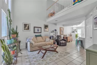 Photo #4: 2715344 Listing 