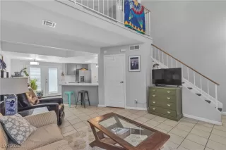 Photo #6: 2715344 Listing 