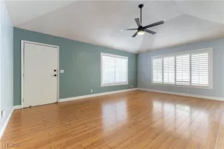 Photo #2: 2715348 Listing