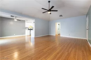 Photo #4: 2715348 Listing