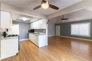Photo #5: 2715348 Listing