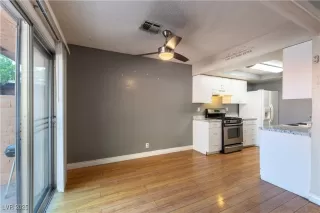 Photo #6: 2715348 Listing