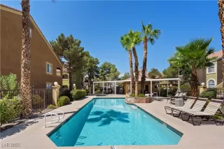 Photo #3: 2715374 Listing 