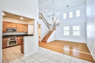 Photo #5: 2715433 Listing