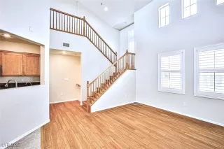 Photo #6: 2715433 Listing