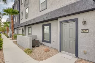 Photo #2: 2715462 Listing 