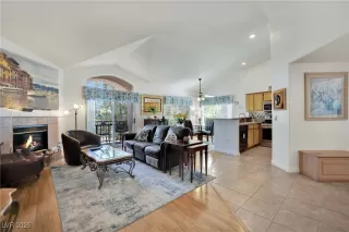 Photo #3: 2715492 Listing 