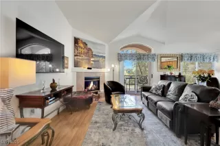 Photo #5: 2715492 Listing 