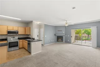 Photo #4: 2715516 Listing 