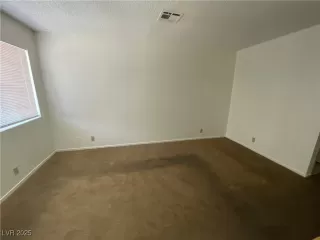 Photo #4: 2715518 Listing 