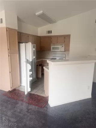 Photo #3: 2715565 Listing 