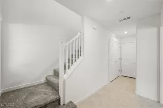 Photo #2: 2715566 Listing