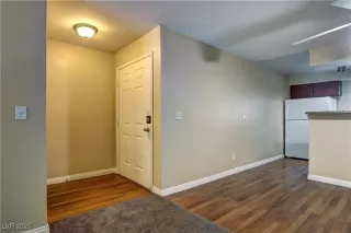 Photo #3: 2715574 Listing 