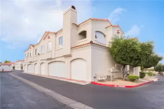 Photo #6: 2715583 Listing