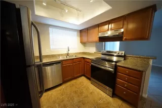 Photo #3: 2715611 Listing 