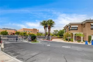 Photo #2: 2715614 Listing