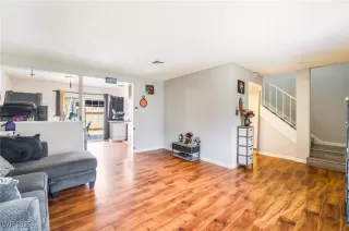 Photo #6: 2715653 Listing