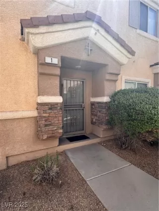 Photo #2: 2715686 Listing 