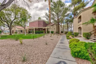 Photo #2: 2715687 Listing 