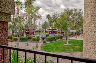 Photo #4: 2715687 Listing 