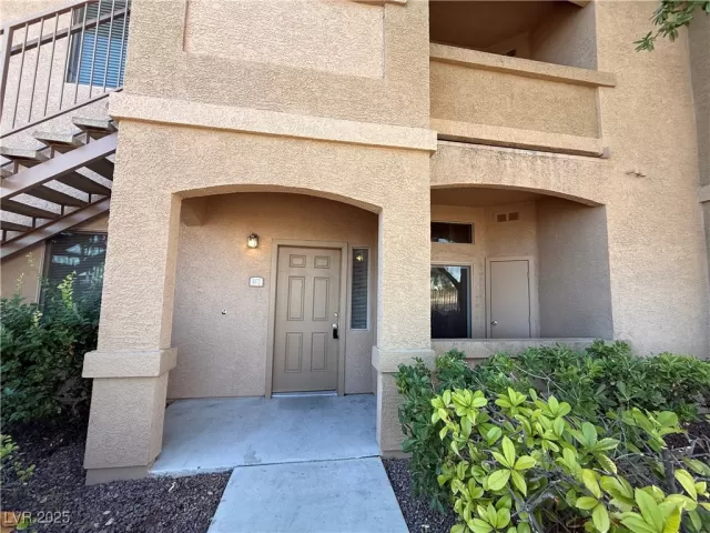 MLS: 2715695 Condo For Sale