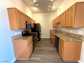 Photo #4: 2715695 Listing 