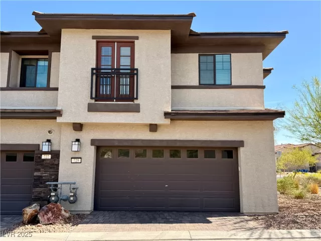 MLS: 2715698 Condo For Sale