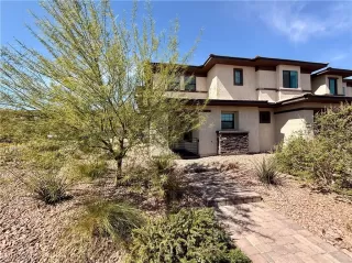 Photo #2: 2715698 Listing 