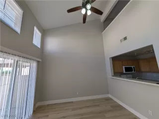 Photo #4: 2715732 Listing 